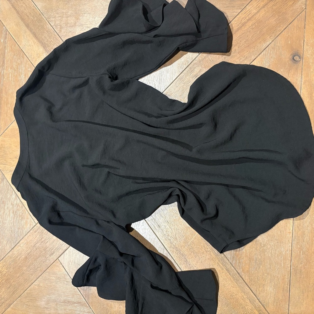 Vince Camuto Women's Split Button Neck Ruffle 3/4 Sleeve Black Blouse Size M - Picture 7 of 7
